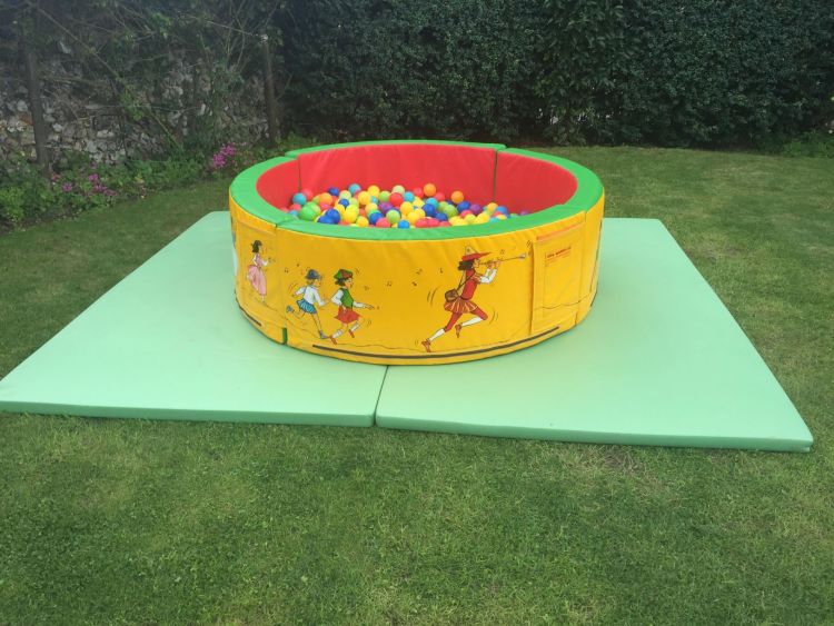 Soft Play ROund Ball Pit Hire Canterbury, Whitstable, Herne Bay, Kent